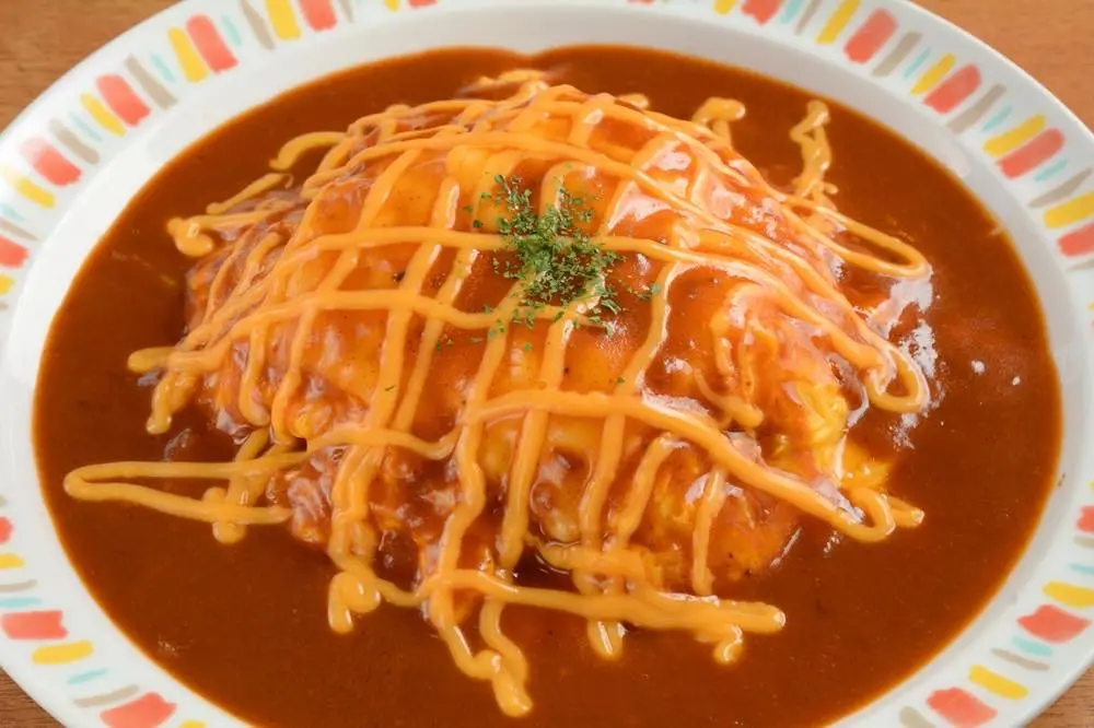 ツナとベーコンのWチーズオムライス