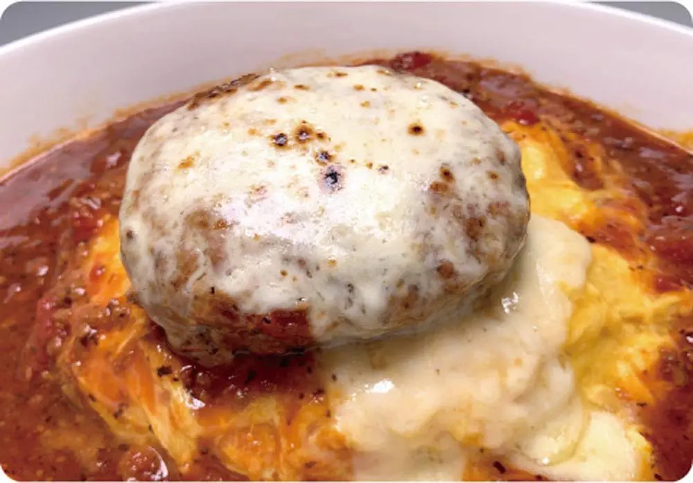 焼Wチーズバーグミートオムライス（温玉付）