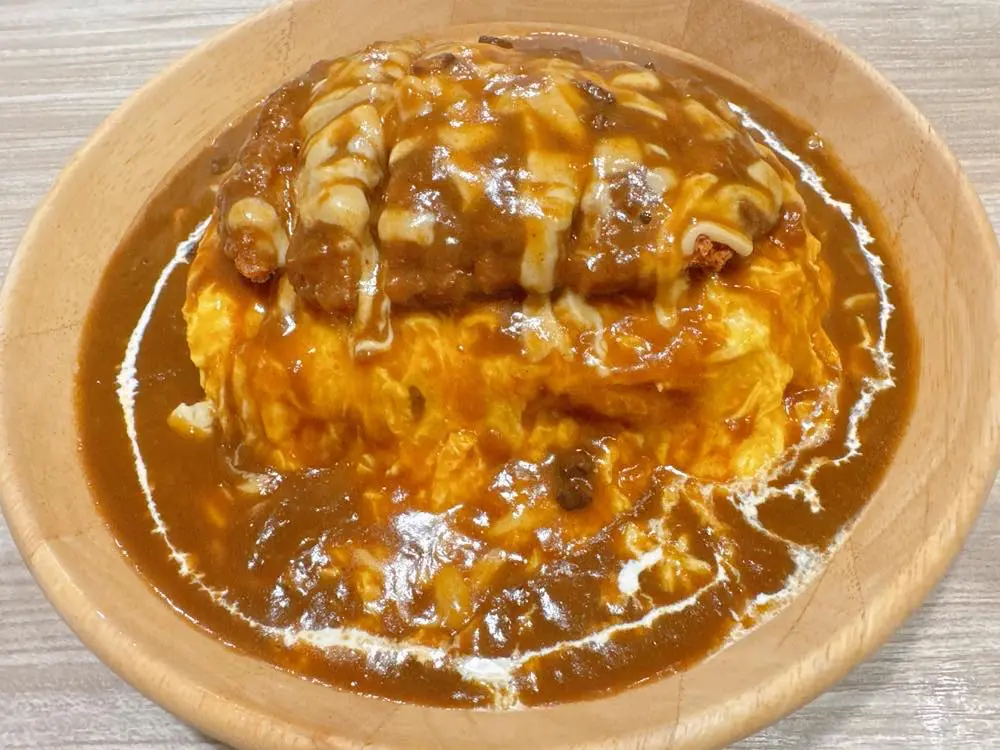 チーカツカレーオムライス