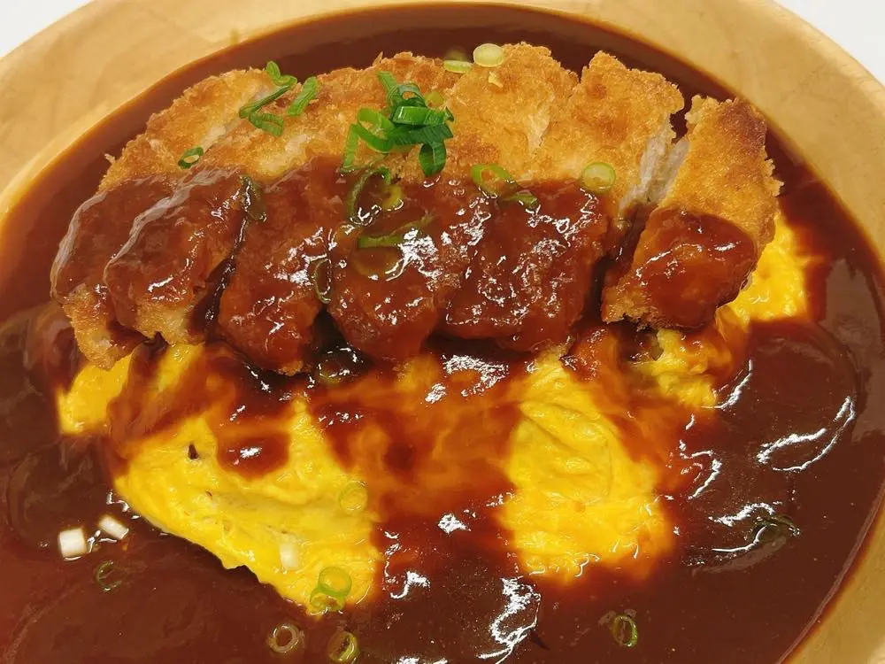 味噌カツオムライス